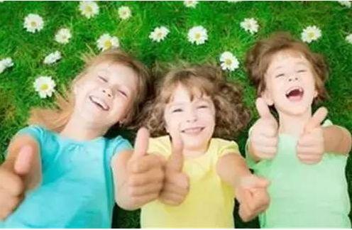 你好，小孩,探寻童年记忆与成长的温馨篇章